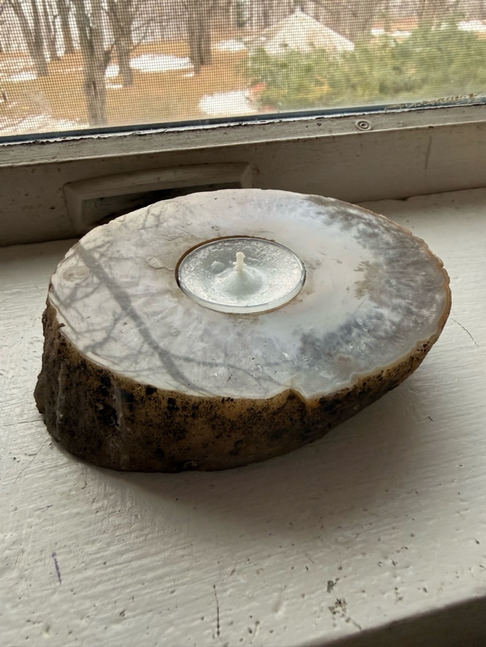 Natural Agate Tealight Candle Holder in White and Brown